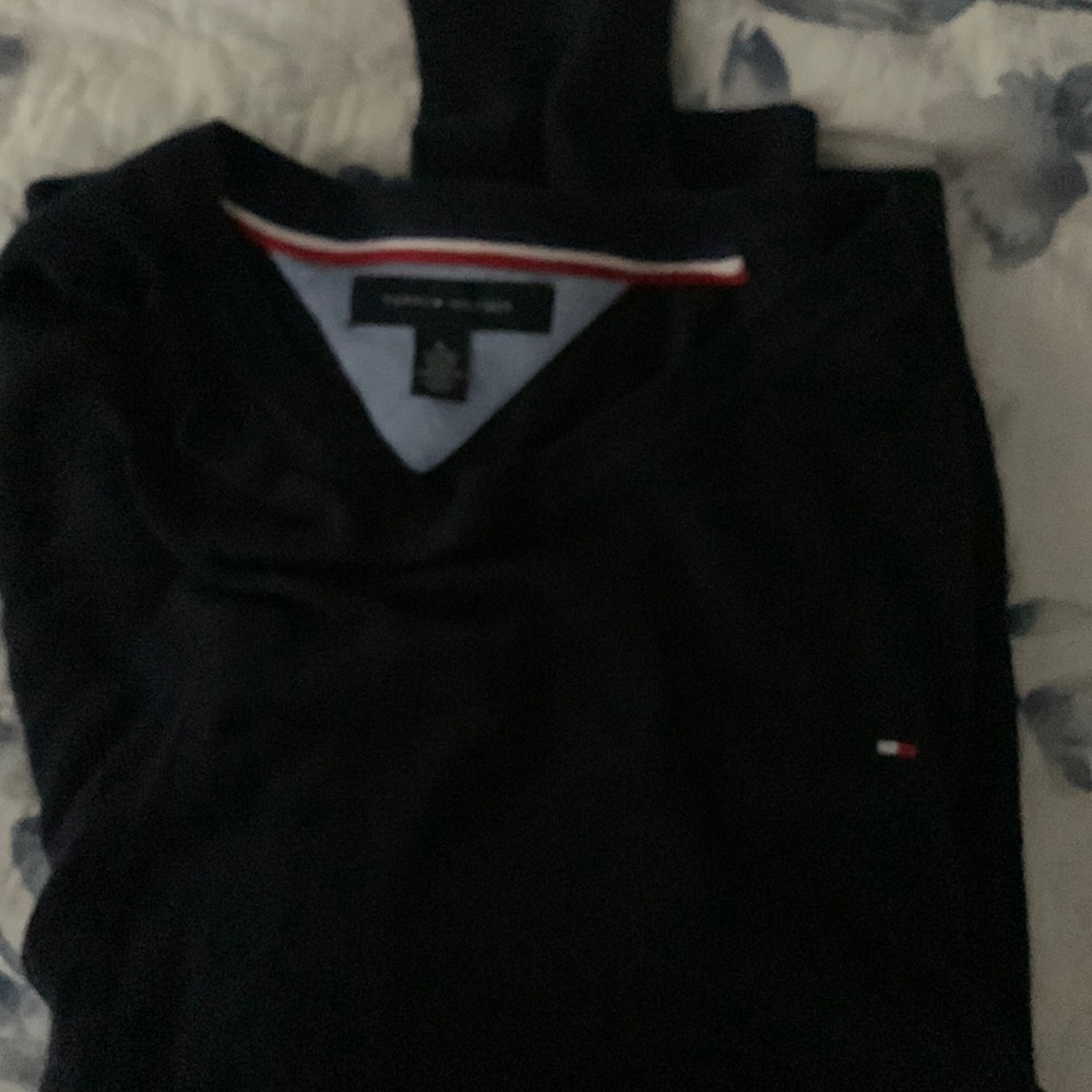 Tommy Hilfig. navy blue crewneck, XL but fits any